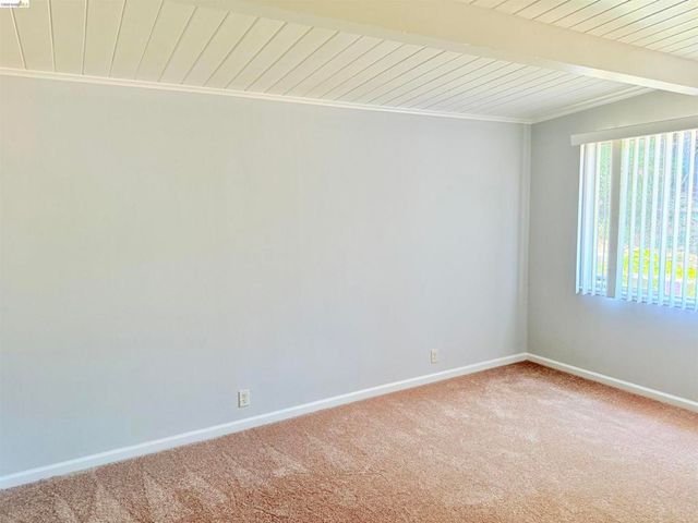 17494 Ehle St, Castro Valley, CA 94546