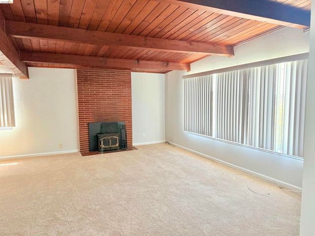 17494 Ehle St, Castro Valley, CA 94546