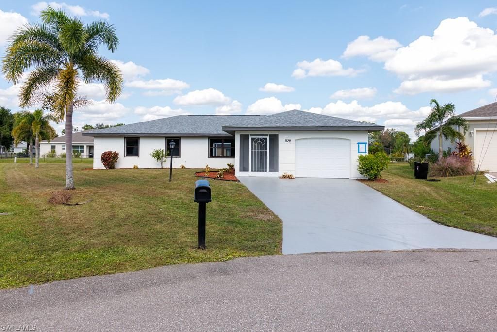 1136 Yachtsman LN, Punta Gorda, FL 33983