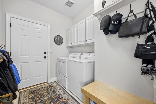 613 13th Avenue N, Moorhead, MN 56560