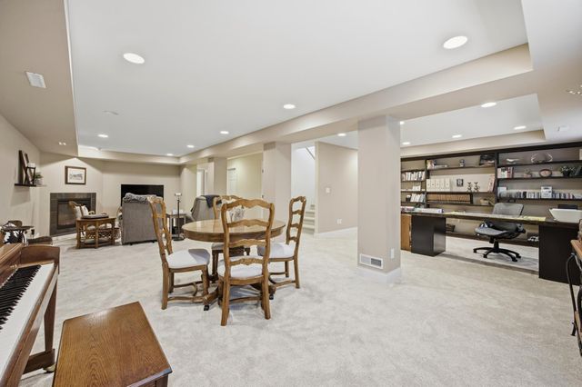 613 13th Avenue N, Moorhead, MN 56560