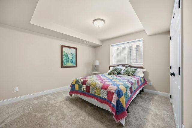 613 13th Avenue N, Moorhead, MN 56560