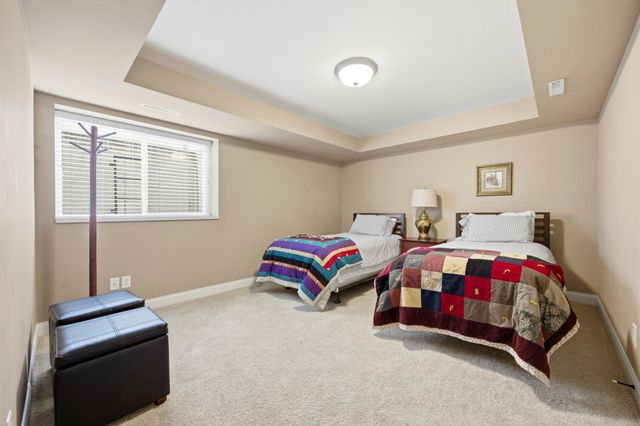 613 13th Avenue N, Moorhead, MN 56560