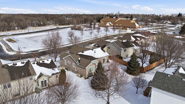 613 13th Avenue N, Moorhead, MN 56560