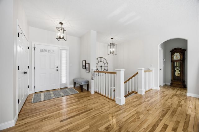 613 13th Avenue N, Moorhead, MN 56560