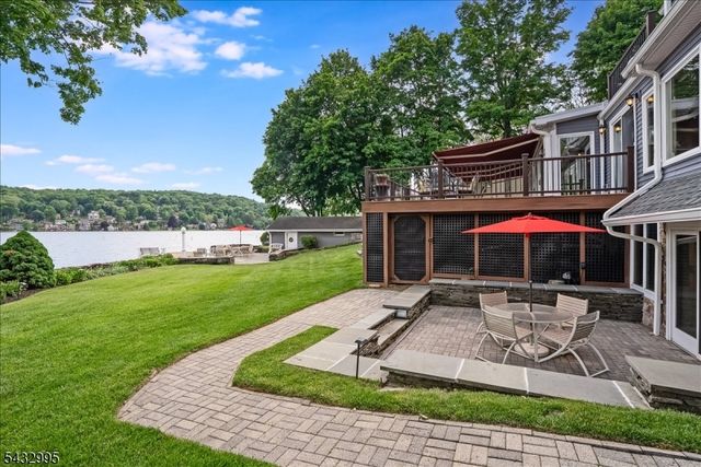 466 W Shore Trl, Sparta Twp., NJ 07871