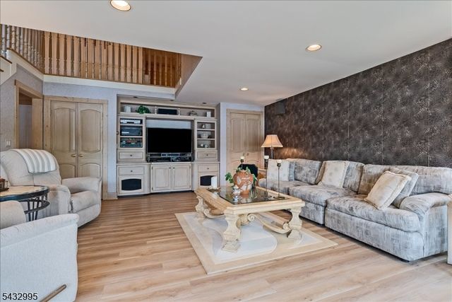 466 W Shore Trl, Sparta Twp., NJ 07871