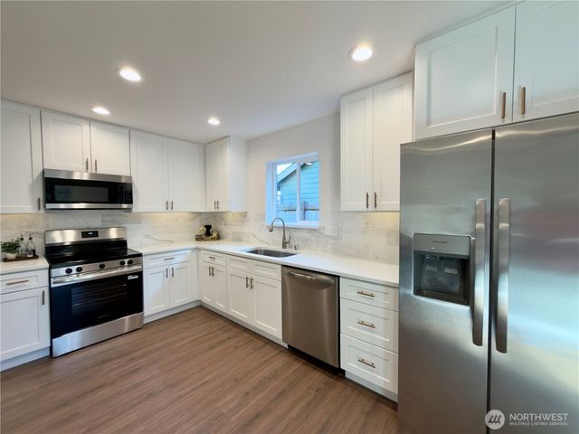 343 Duck Lake Drive SE, Ocean Shores, WA 98569