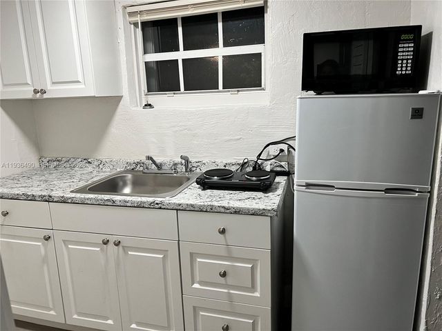 120 SW 68th Ave 0, Miami, FL 33144