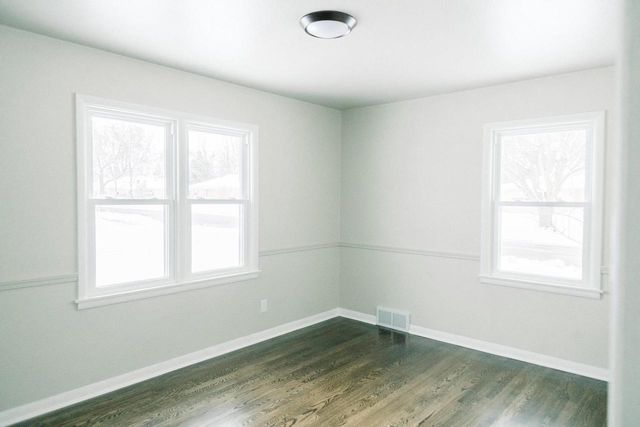 703 THRUSH STREET, Green Bay, WI 54303