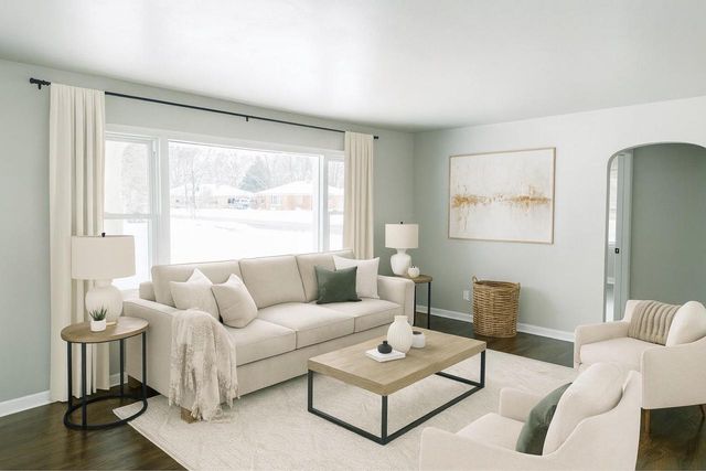 703 THRUSH STREET, Green Bay, WI 54303