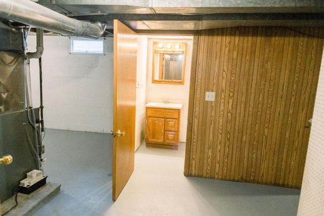 703 THRUSH STREET, Green Bay, WI 54303