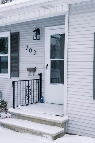 703 THRUSH STREET, Green Bay, WI 54303
