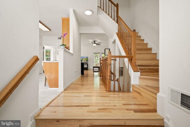 2901 JESSICA CT, Vienna, VA 22181