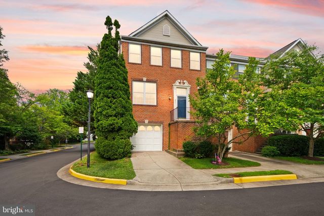 2901 JESSICA CT, Vienna, VA 22181