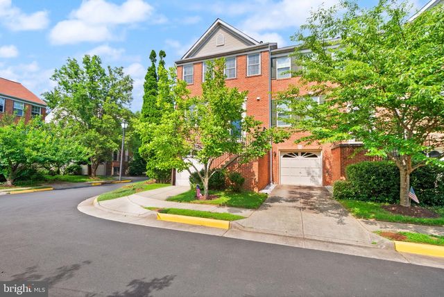 2901 JESSICA CT, Vienna, VA 22181