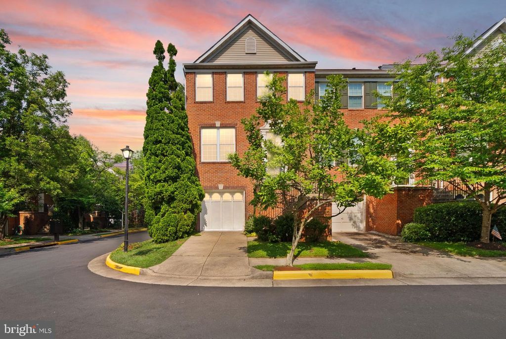 2901 JESSICA CT, Vienna, VA 22181