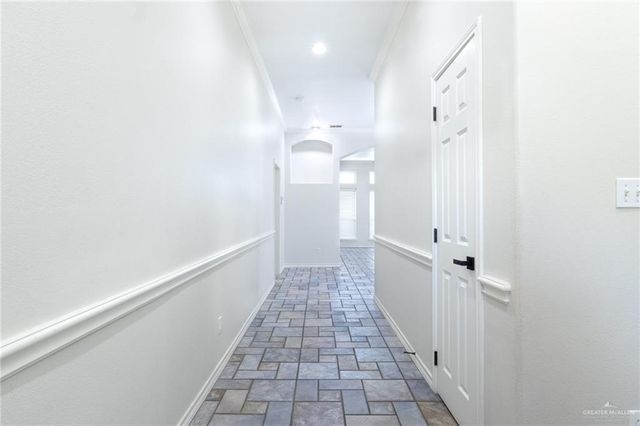 806 Hill Country Drive, Edinburg, TX 78539