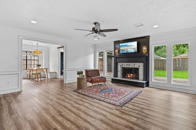5211 Mulberry Grove Drive, Houston, TX 77345