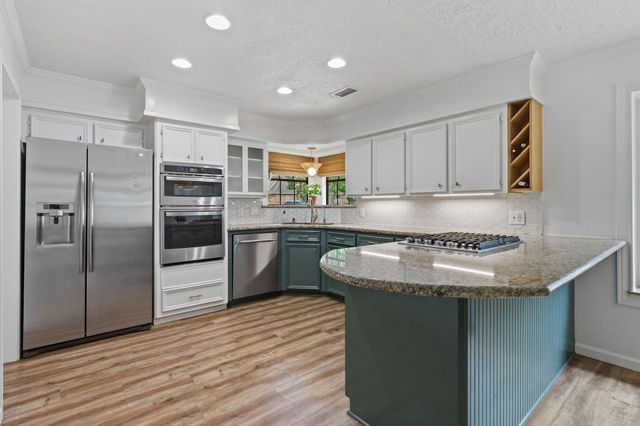 5211 Mulberry Grove Drive, Houston, TX 77345