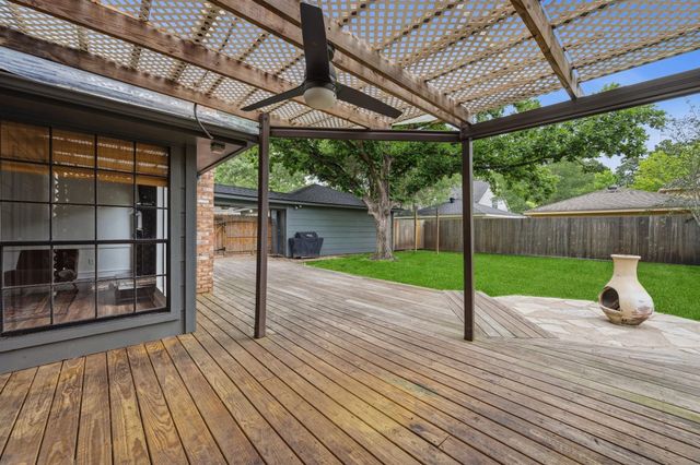 5211 Mulberry Grove Drive, Houston, TX 77345