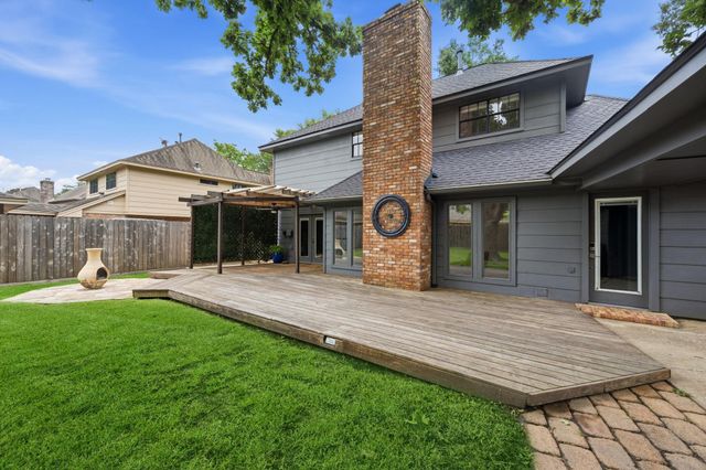 5211 Mulberry Grove Drive, Houston, TX 77345