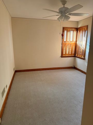 10210 S Rhodes Avenue, Chicago, IL 60628