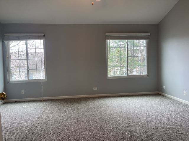 930 MESA Drive, Lake In The Hills, IL 60156