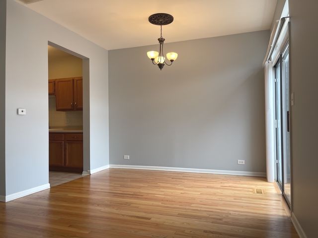 930 MESA Drive, Lake In The Hills, IL 60156