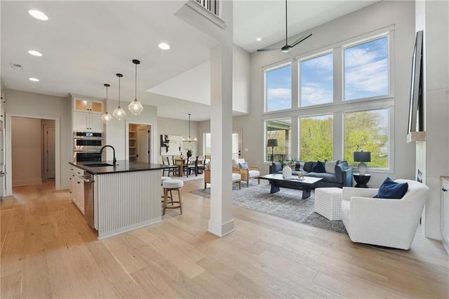 1506 NW 106th Terrace, Kansas City, MO 64155