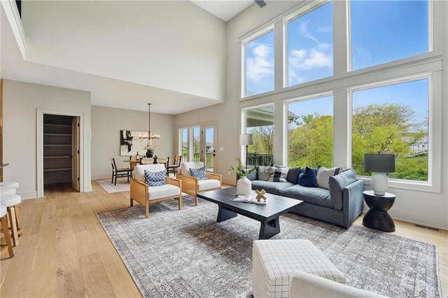 1506 NW 106th Terrace, Kansas City, MO 64155