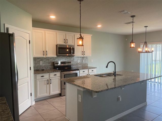 1682 BAY BREEZE DRIVE, St Cloud, FL 34771