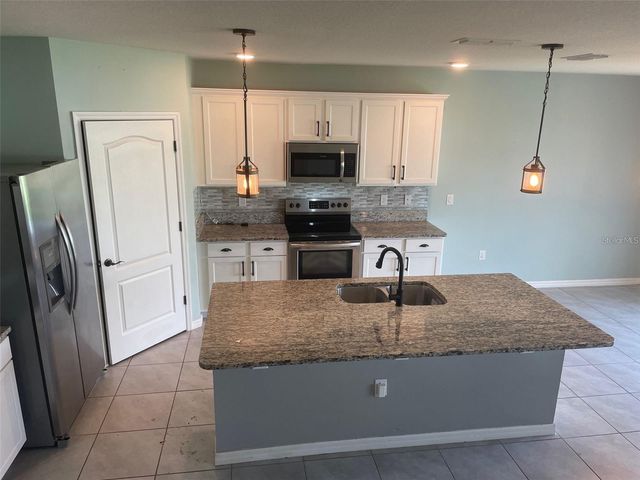 1682 BAY BREEZE DRIVE, St Cloud, FL 34771