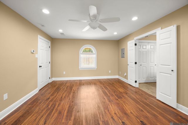 14640 Richardson Dr, Greenwell Springs, LA 70739