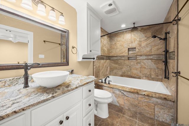 14640 Richardson Dr, Greenwell Springs, LA 70739