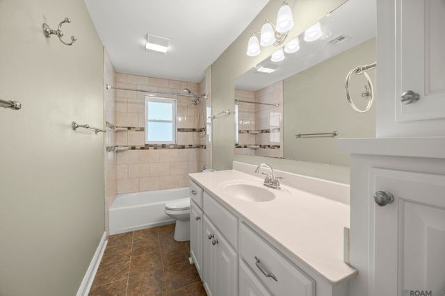 14640 Richardson Dr, Greenwell Springs, LA 70739