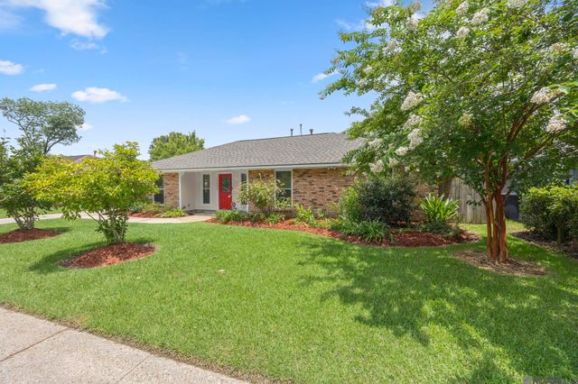 14640 Richardson Dr, Greenwell Springs, LA 70739