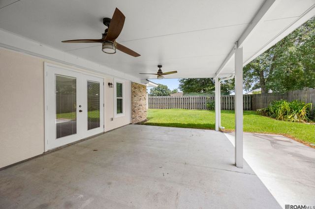 14640 Richardson Dr, Greenwell Springs, LA 70739