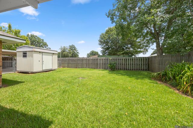 14640 Richardson Dr, Greenwell Springs, LA 70739