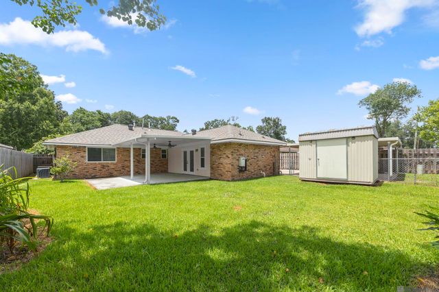 14640 Richardson Dr, Greenwell Springs, LA 70739