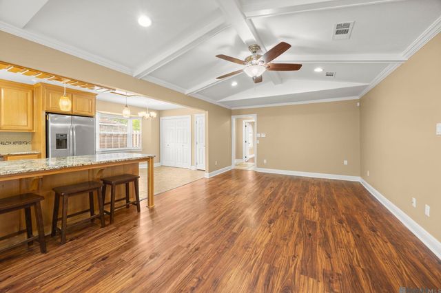 14640 Richardson Dr, Greenwell Springs, LA 70739
