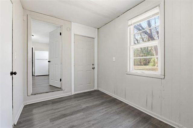 108 N Austin Street, Oak Grove, MO 64075