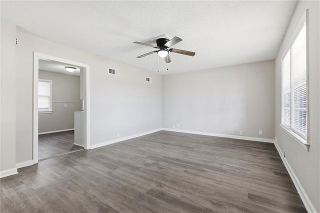 108 N Austin Street, Oak Grove, MO 64075