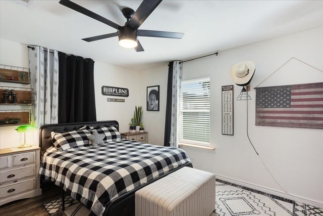 501 W Bells Boulevard, Bells, TX 75414