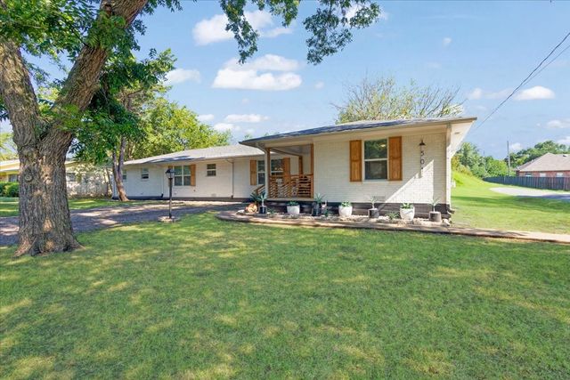 501 W Bells Boulevard, Bells, TX 75414
