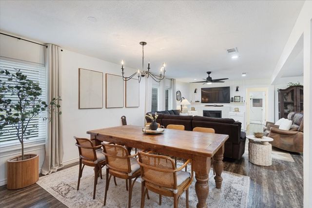 501 W Bells Boulevard, Bells, TX 75414