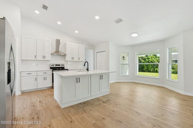 1441 Eldron Boulevard SE, Palm Bay, FL 32909