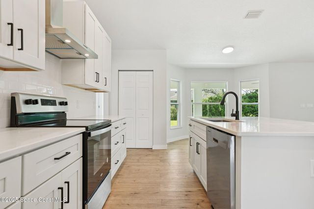 1441 Eldron Boulevard SE, Palm Bay, FL 32909