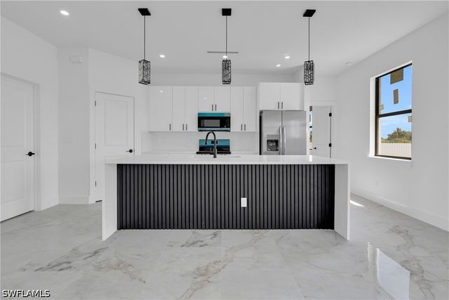 1031 Cedartree AVE, Lehigh Acres, FL 33971