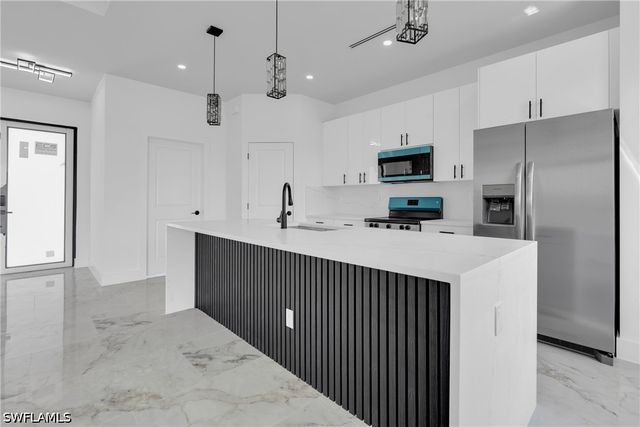 1031 Cedartree AVE, Lehigh Acres, FL 33971